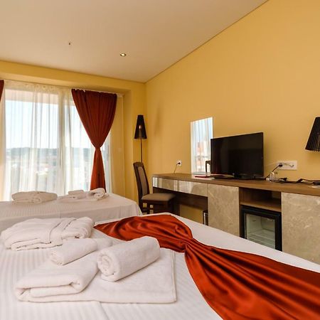 Hotel Franca Ulcinj Extérieur photo