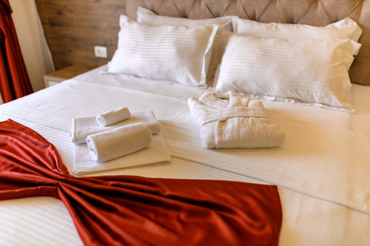 Hotel Franca Ulcinj Extérieur photo