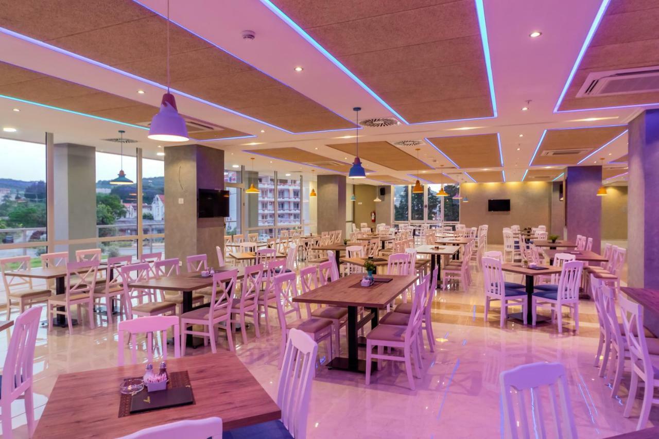 Hotel Franca Ulcinj Extérieur photo